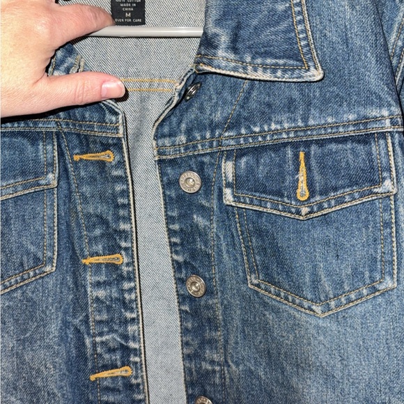 EUC Express denim jacket size Medium - Picture 2 of 8